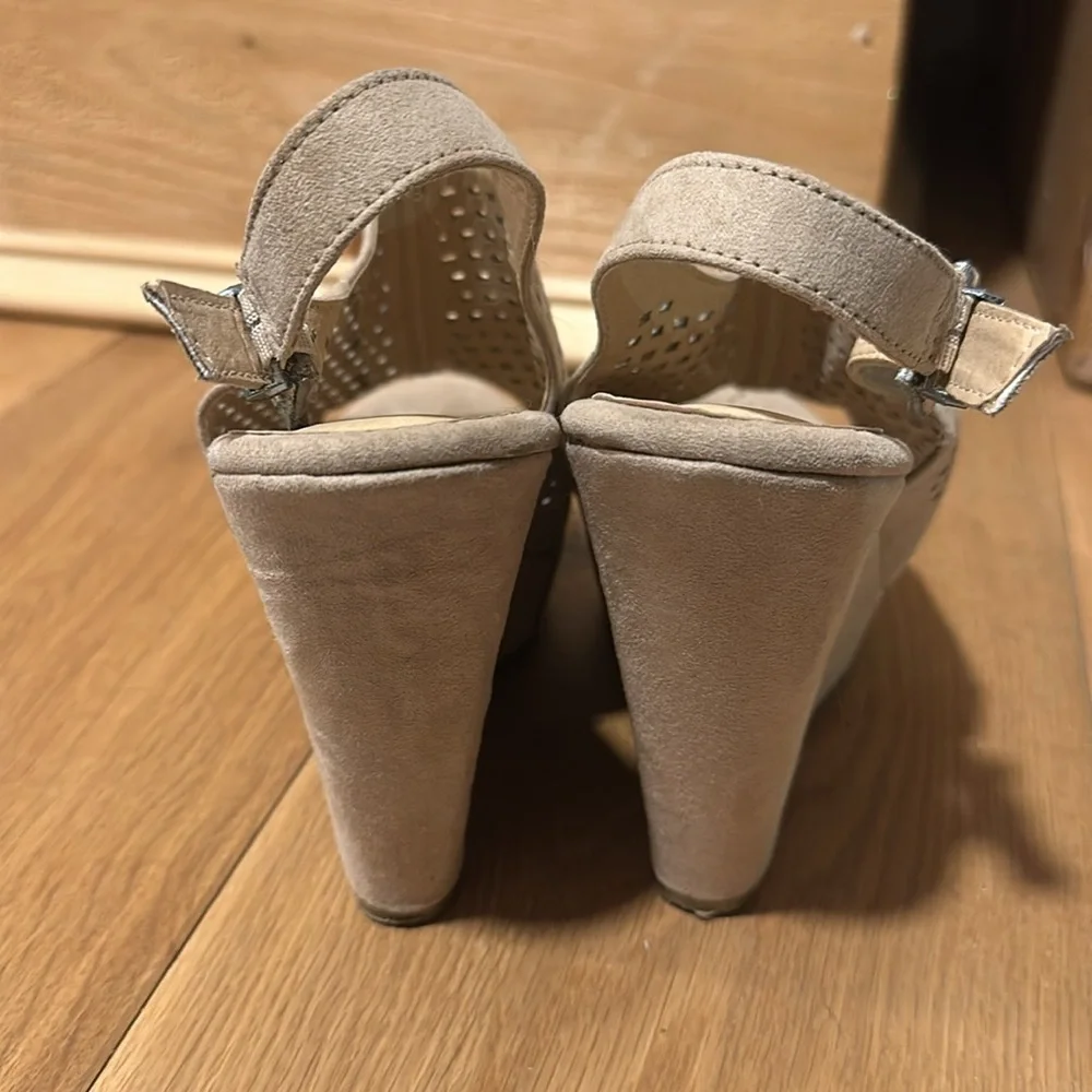 Wedges - Picture 3 of 5